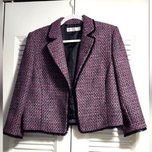 Tahari black/pink wool blend blazer size 12P